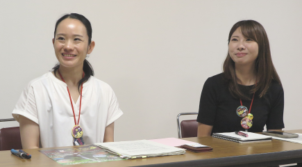 (左から)箕面市地域創造部箕面営業室 辻 祥子 様と辻 紗織 室長様。