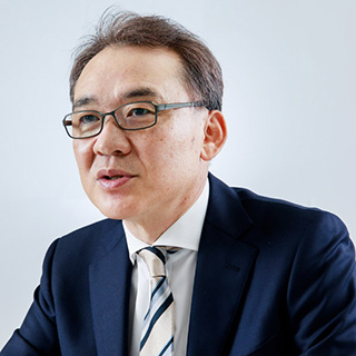 大槻勝弥 氏